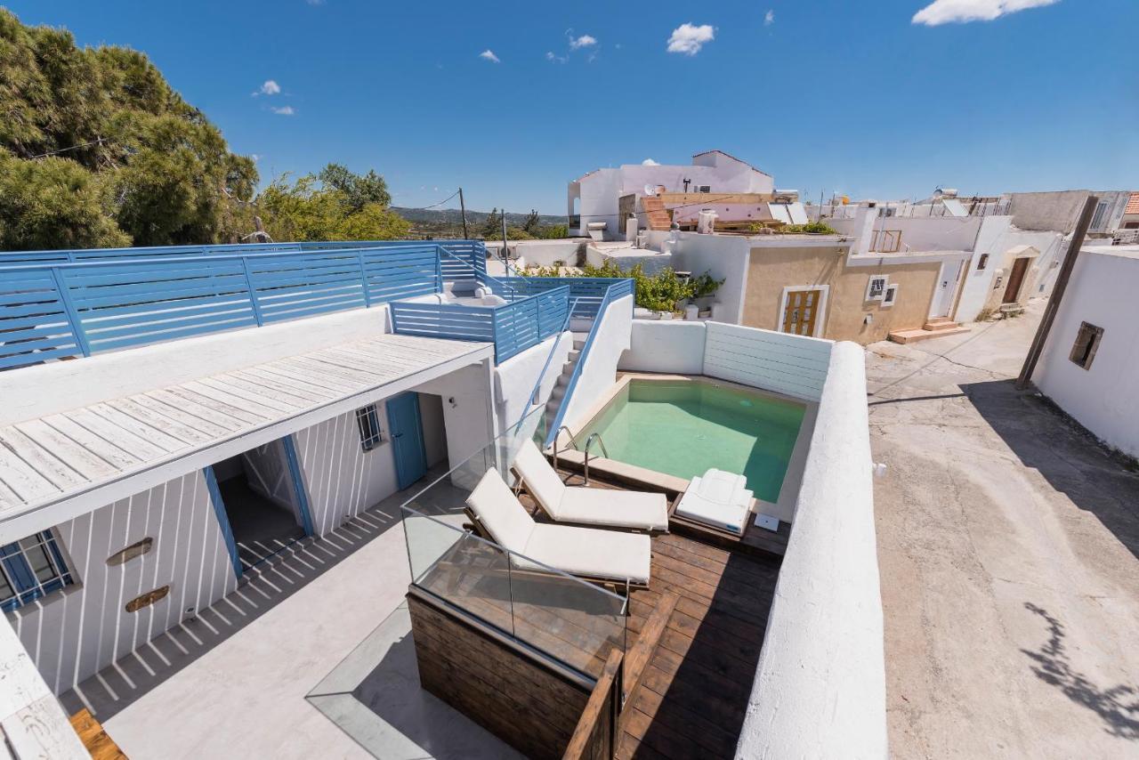 Casa Blue Gennadi